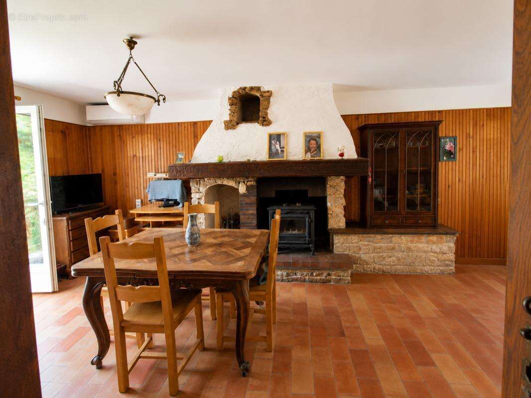 Maison à LA MOTTE
