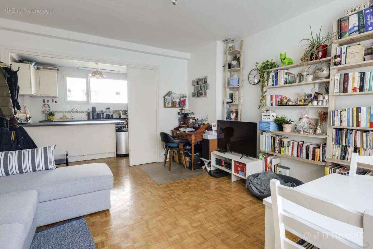 Appartement à PARIS-18E