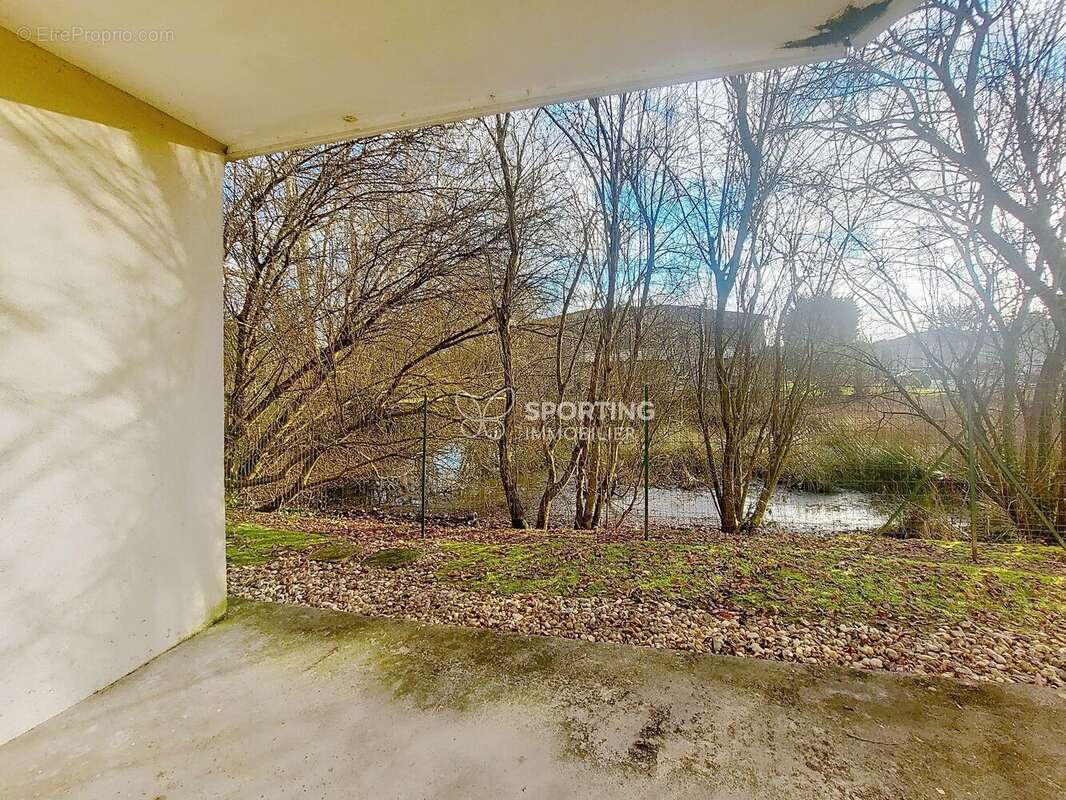 Appartement à COUTRAS