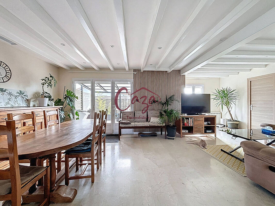 Maison à CAMBLANES-ET-MEYNAC