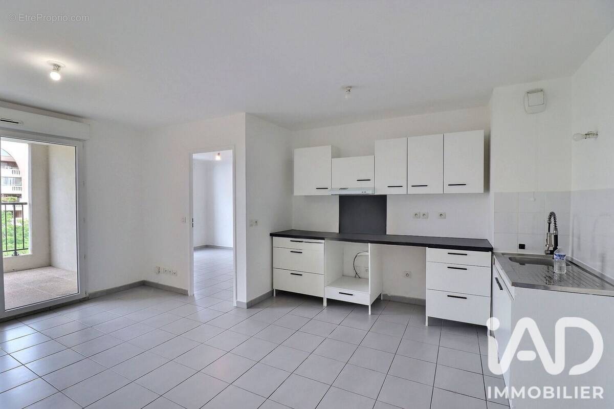 Photo 1 - Appartement à MARSEILLE-10E