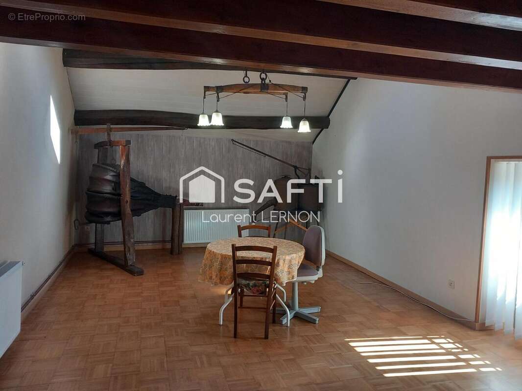 Photo 9 - Maison à COMBEAUFONTAINE