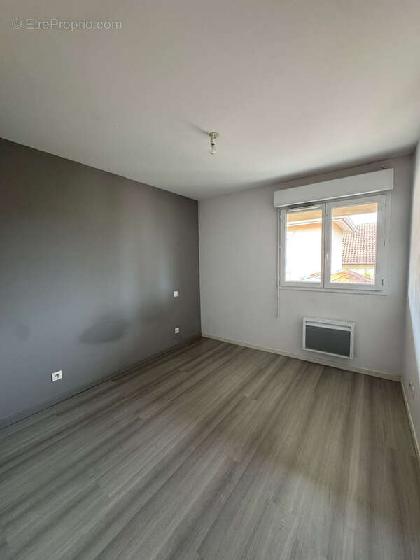 Appartement à SAINT-GEOURS-DE-MAREMNE