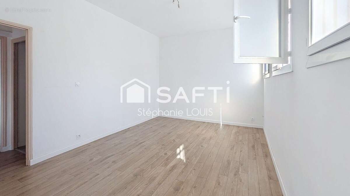 Commerce 103 m² à Draguignan  - photo 5