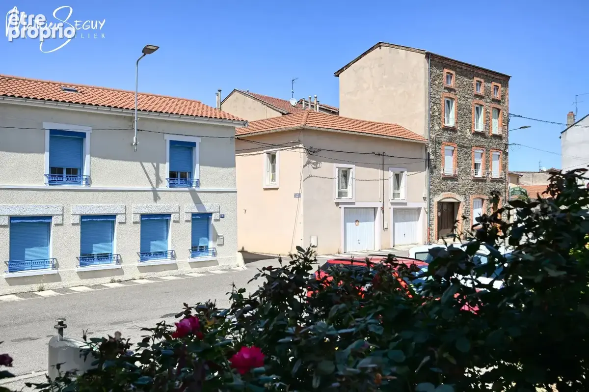 Appartement à CHAZELLES-SUR-LYON