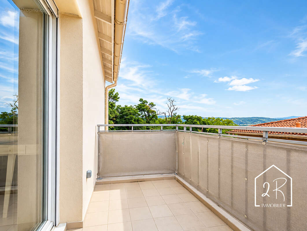 Appartement à TERNAY