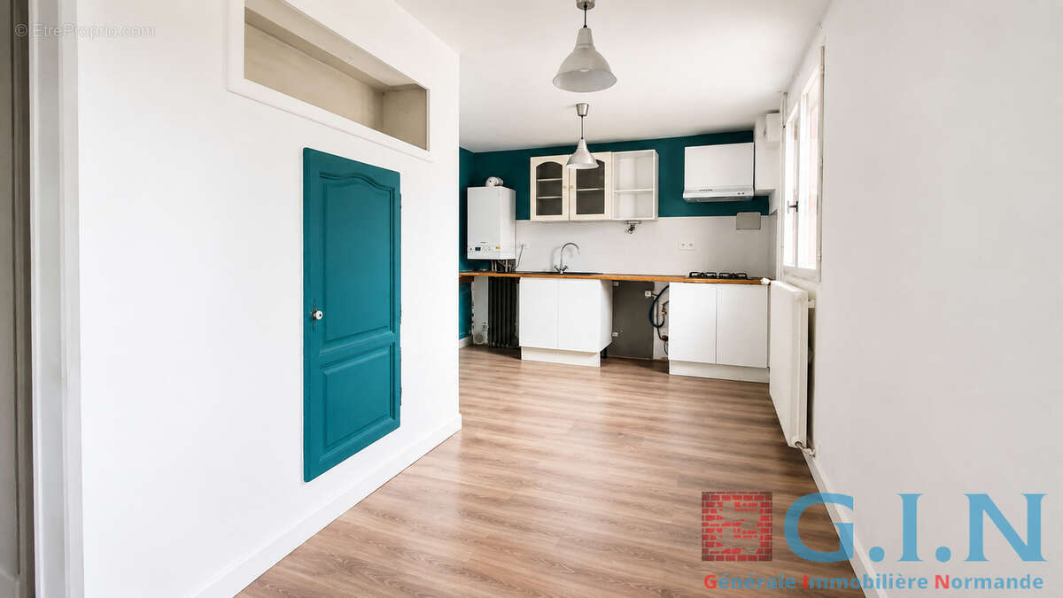 PETIT COURONNE (76650) Centre ville - photo 2