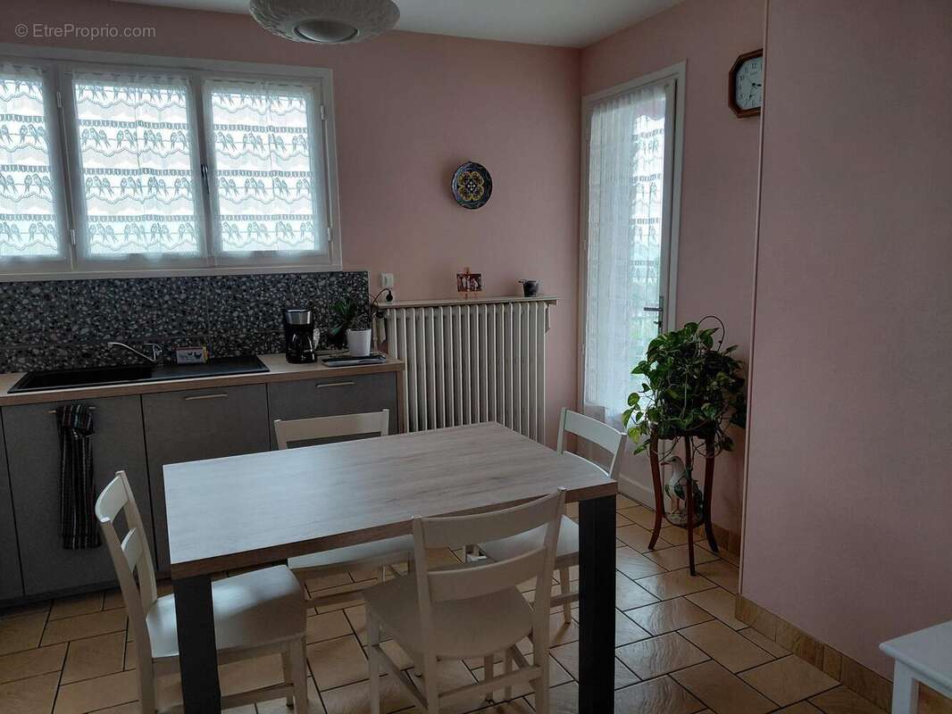 Photo 9 - Maison à LA PACAUDIERE