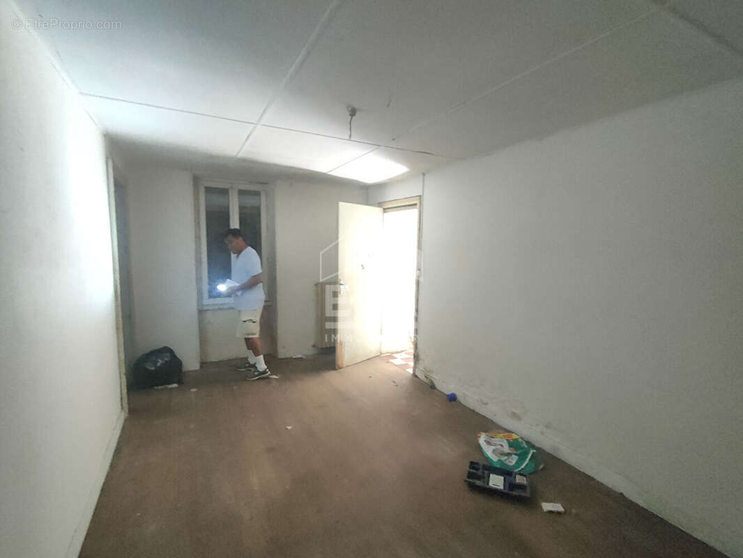 Maison  + grange à vendre à Saugon - travaux à prévoir - photo 4