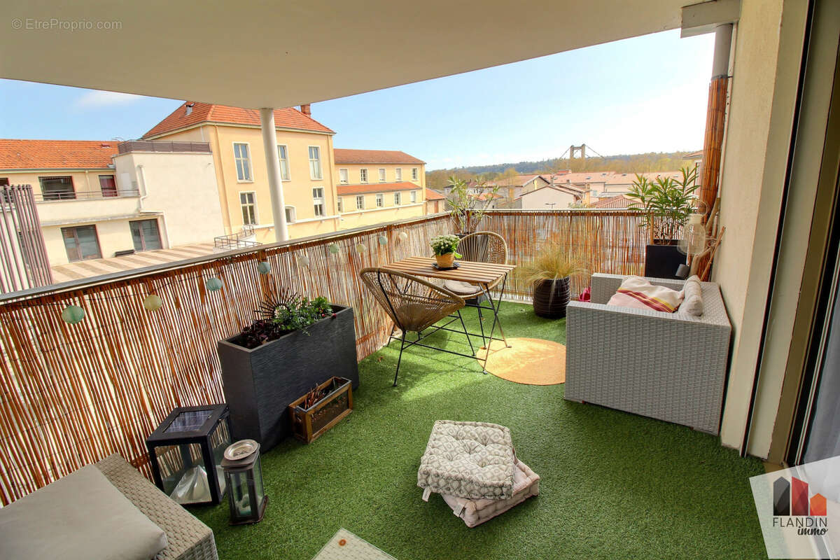 Appartement T4 de 96m2 avec terrasse et box fermé - photo 11