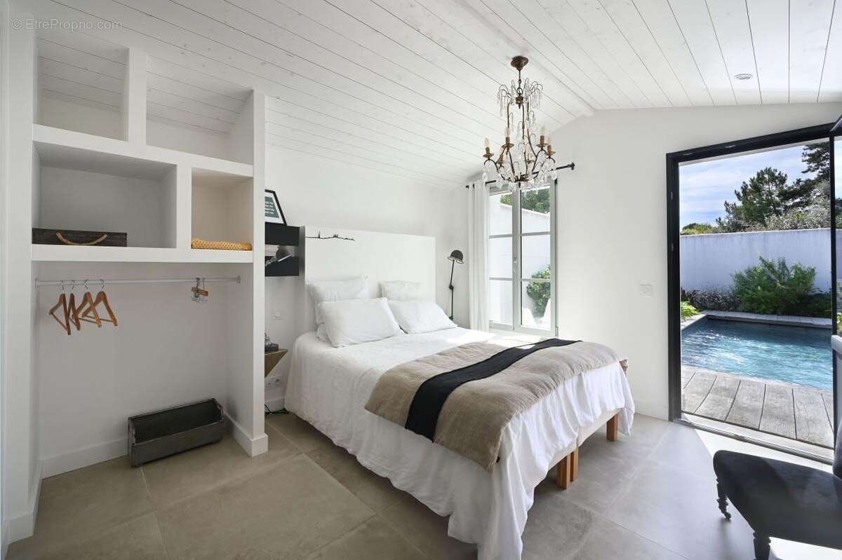 Maison à SAINT-CLEMENT-DES-BALEINES