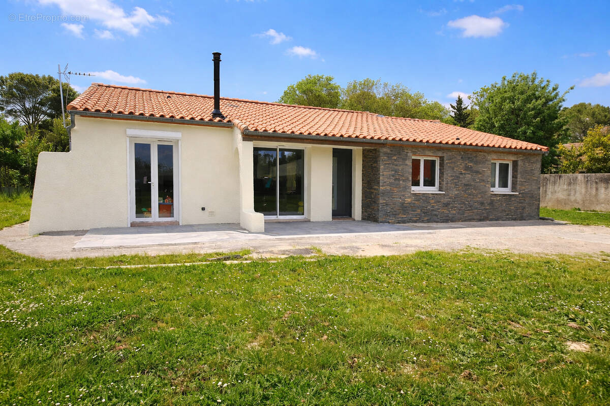 Maison à VILLEMOUSTAUSSOU