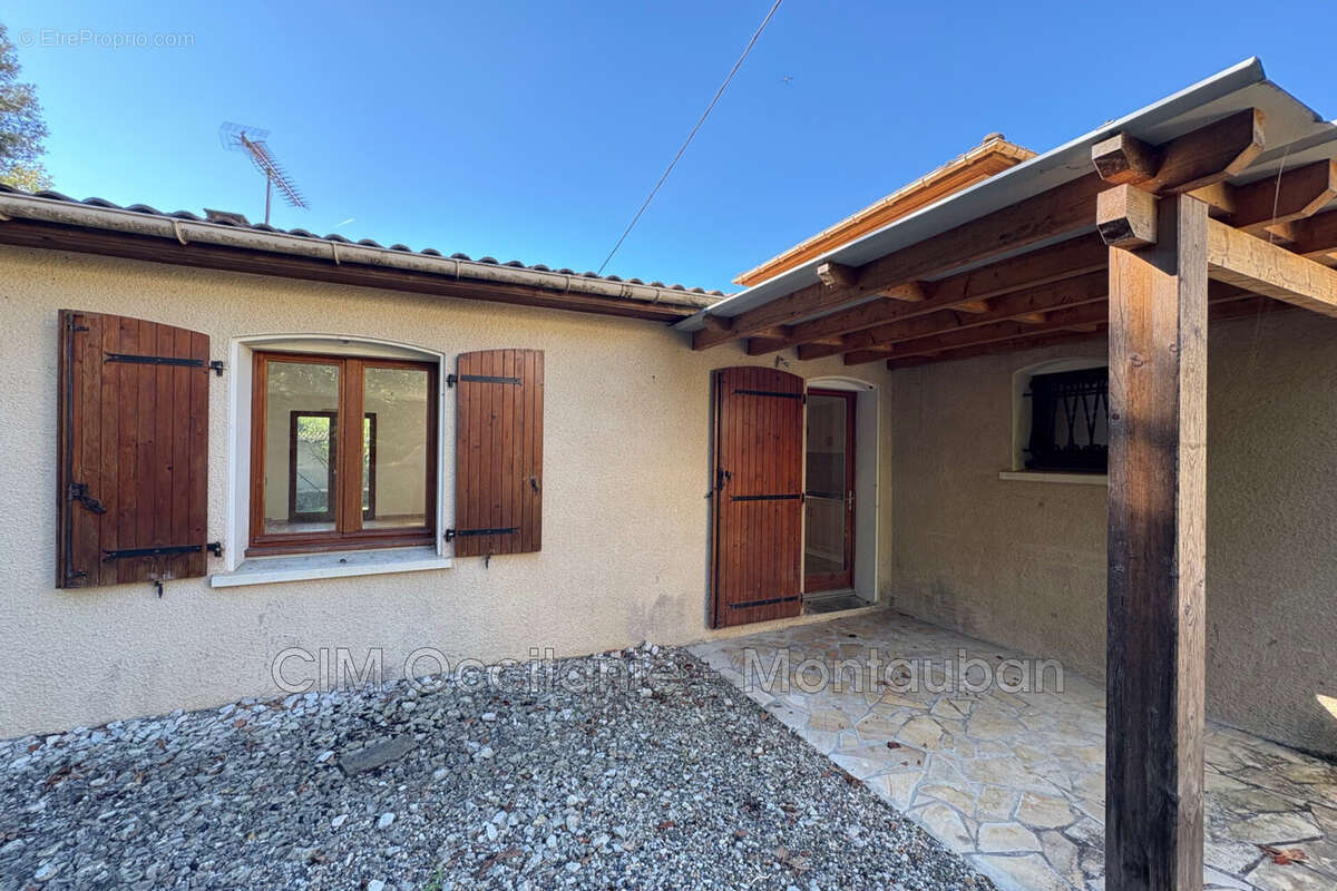 Maison à COLAYRAC-SAINT-CIRQ