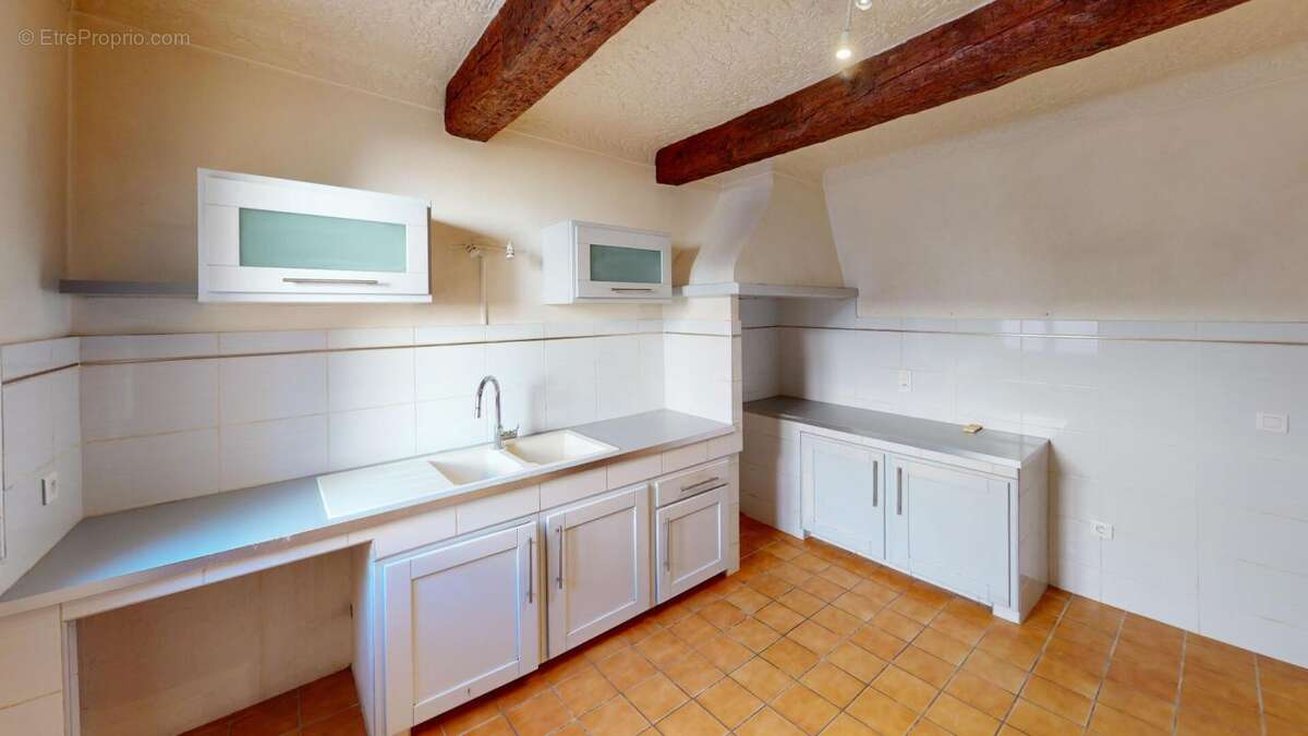 Maison à LE MUY