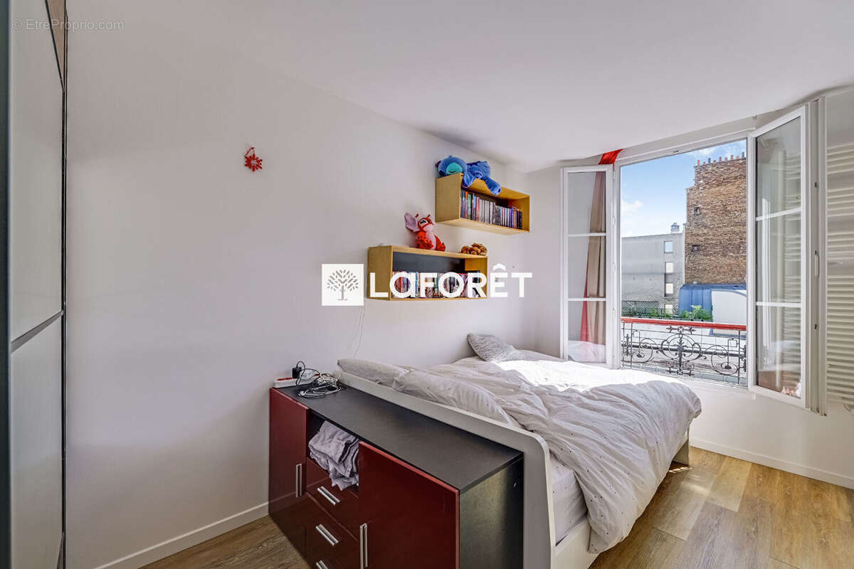 Appartement à PARIS-14E