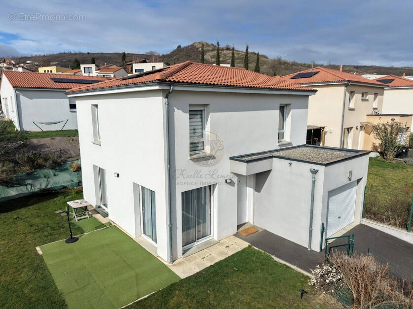 Maison à COURNON-D'AUVERGNE