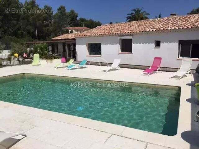 Maison à LA CADIERE-D'AZUR