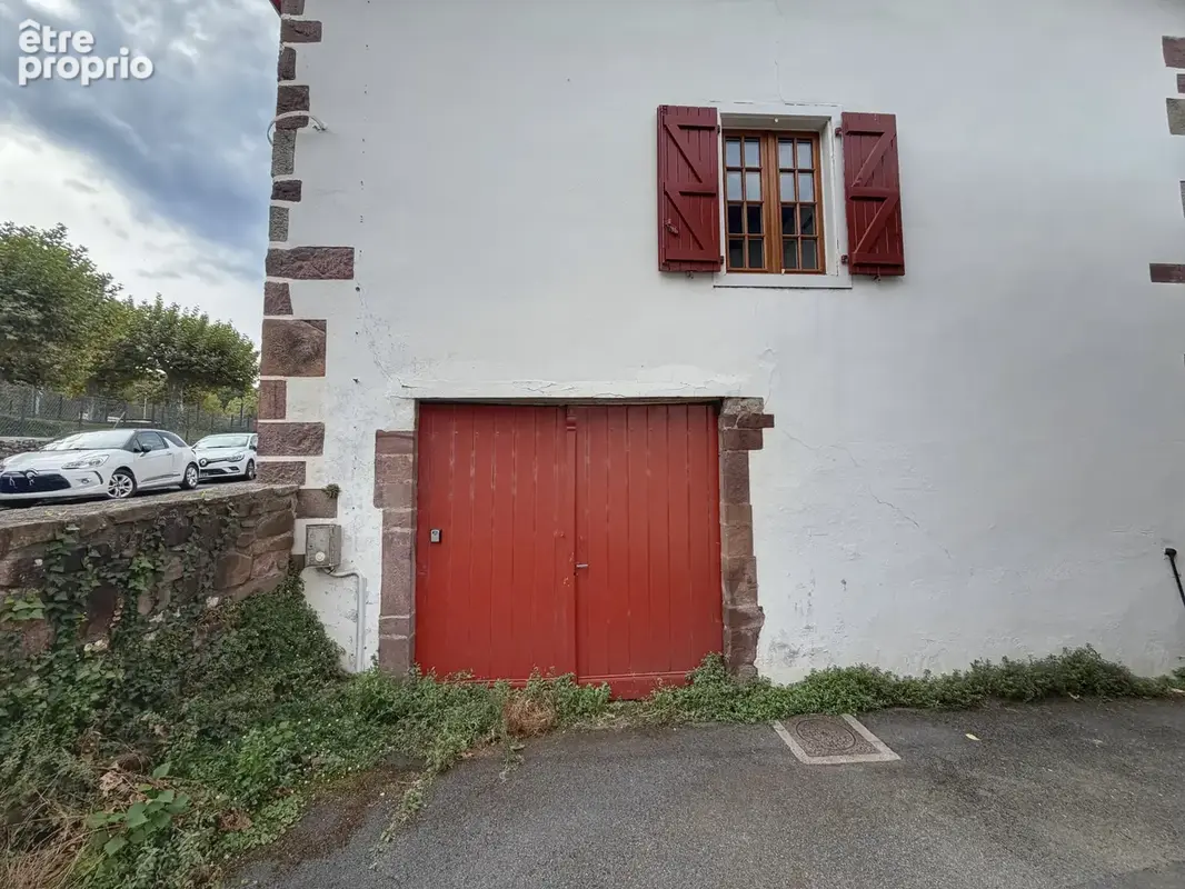 Maison centre ville de Saint Jean Pied de Port avec garage et jardin - photo 22