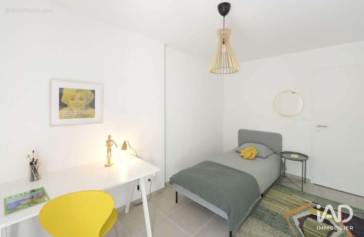 Photo 3