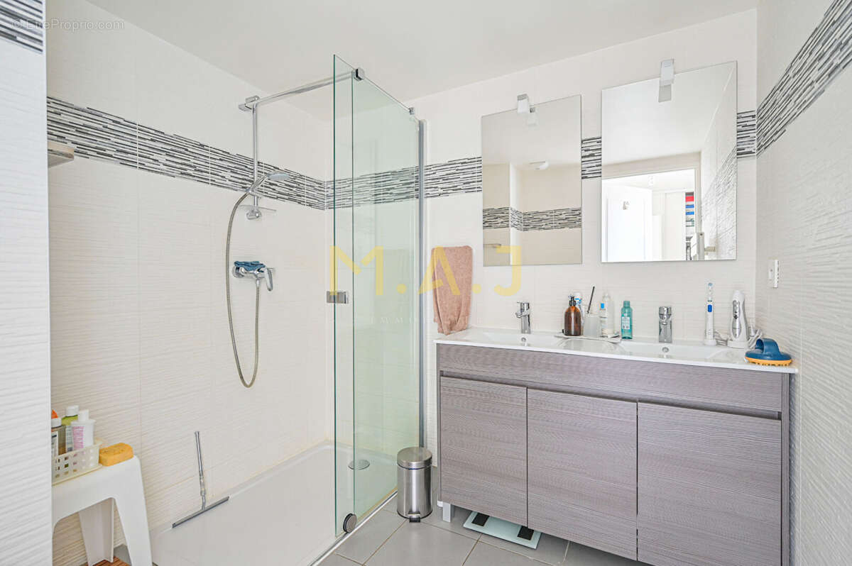 Appartement à LE PERREUX-SUR-MARNE