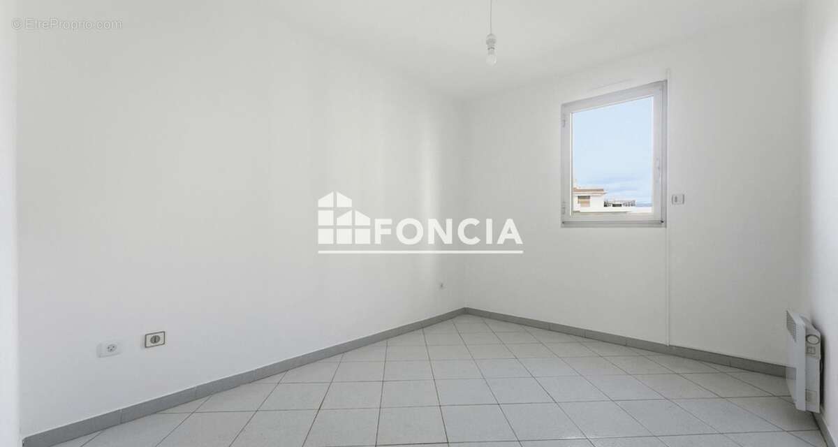 NICE OUEST - 5 pièces traversant de 108 m2 - 2 terrasses - Garage - photo 8
