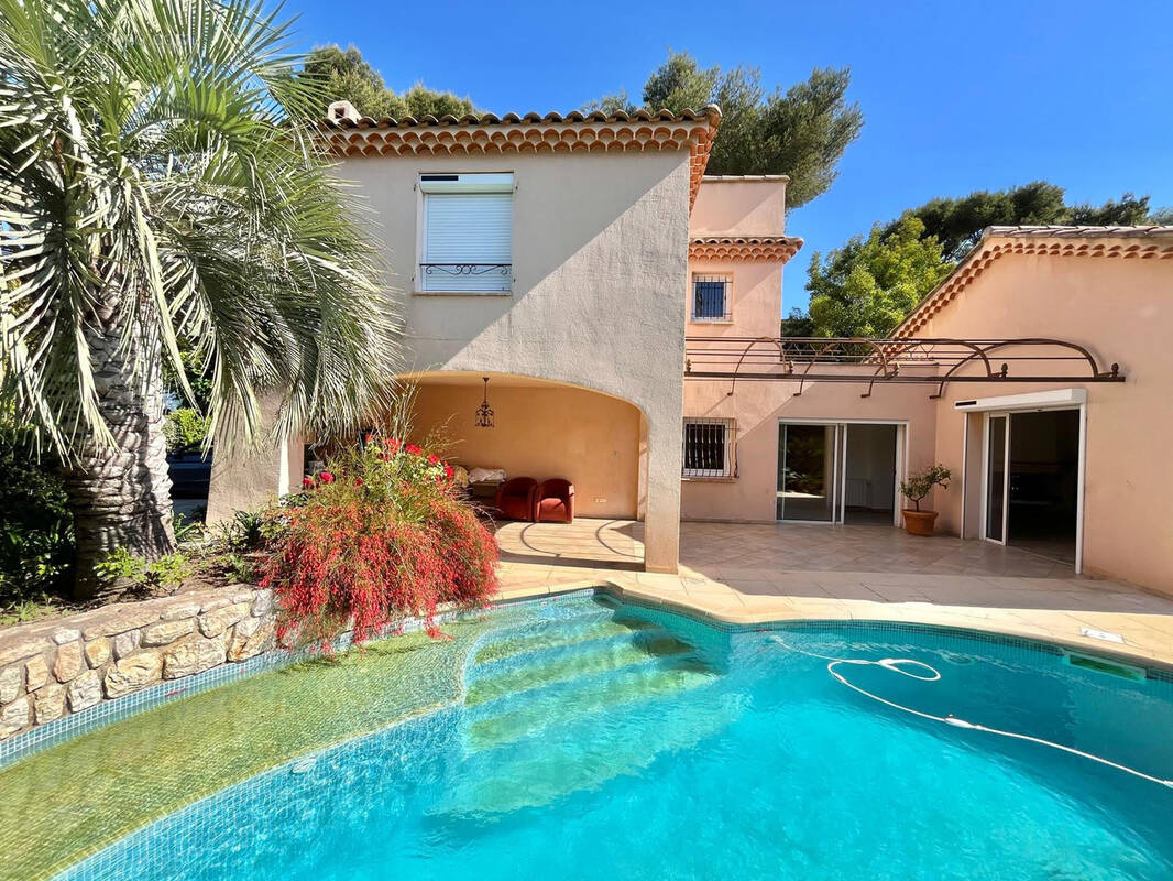 Maison à CARRY-LE-ROUET