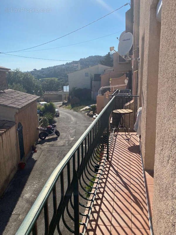 Appartement à GRIMAUD