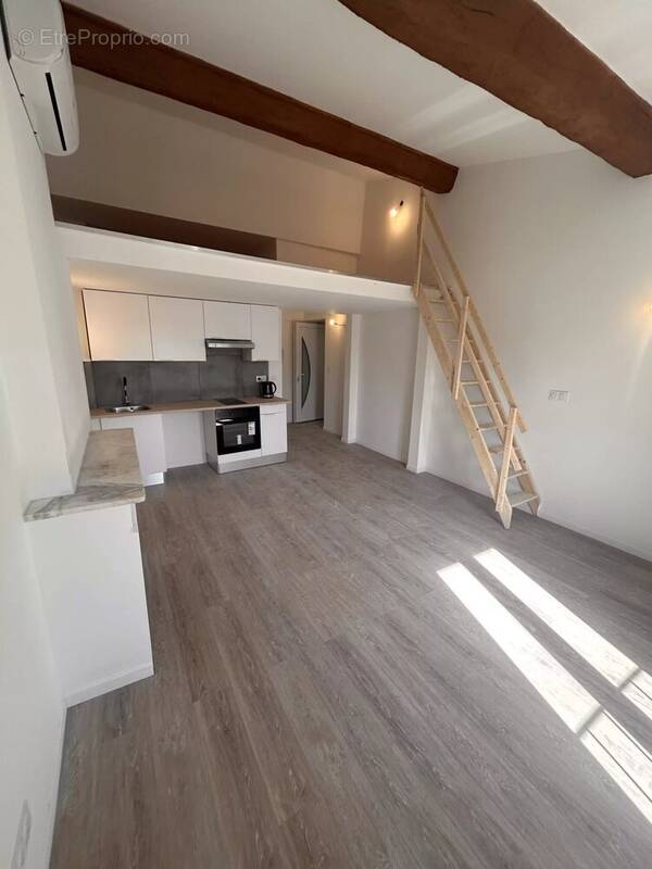 Appartement à VENCE