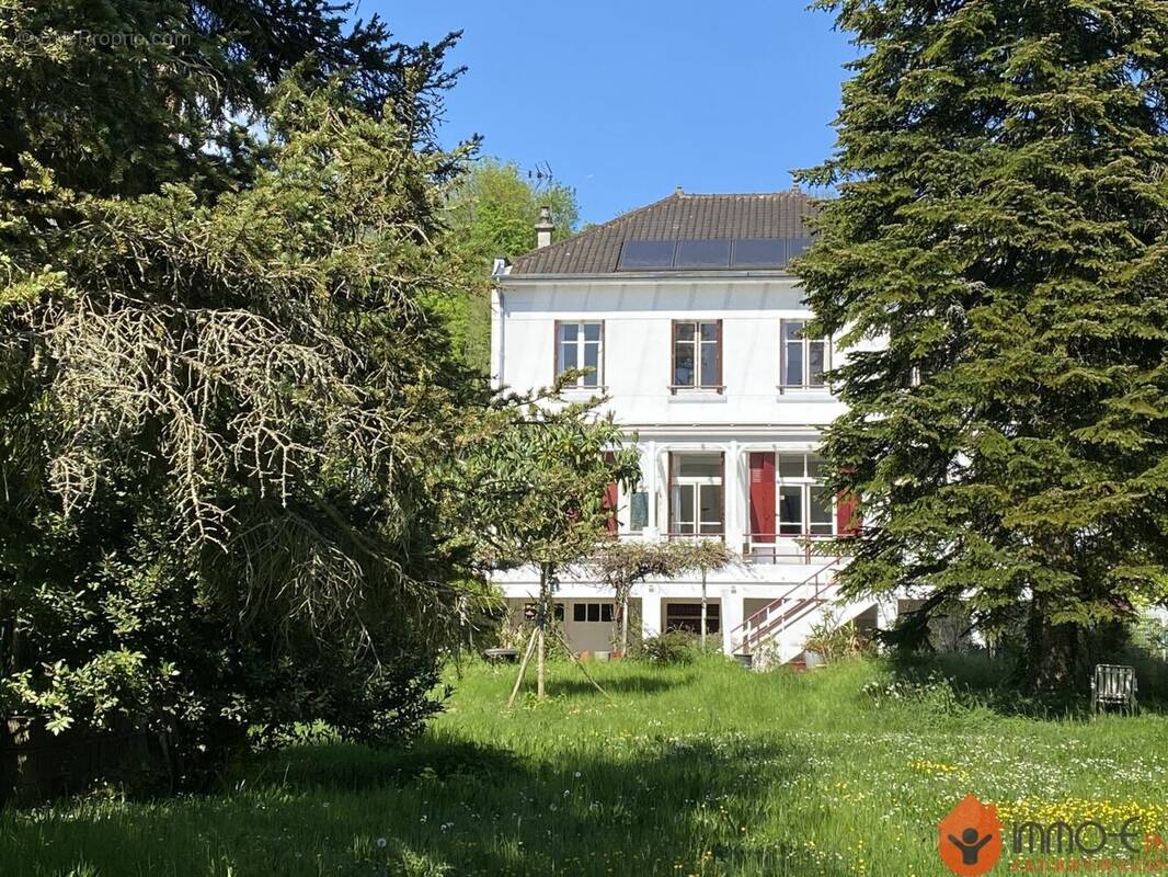 Maison à COUILLY-PONT-AUX-DAMES
