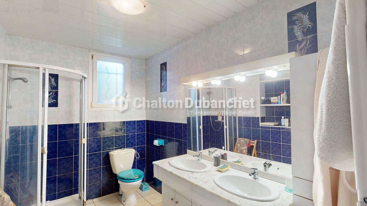 Maison à SAINT-JEAN-LA-BUSSIERE