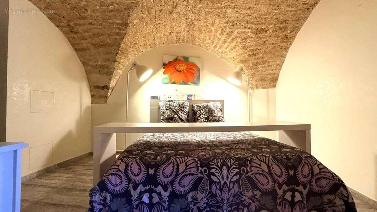 Appartement à POUSSAN