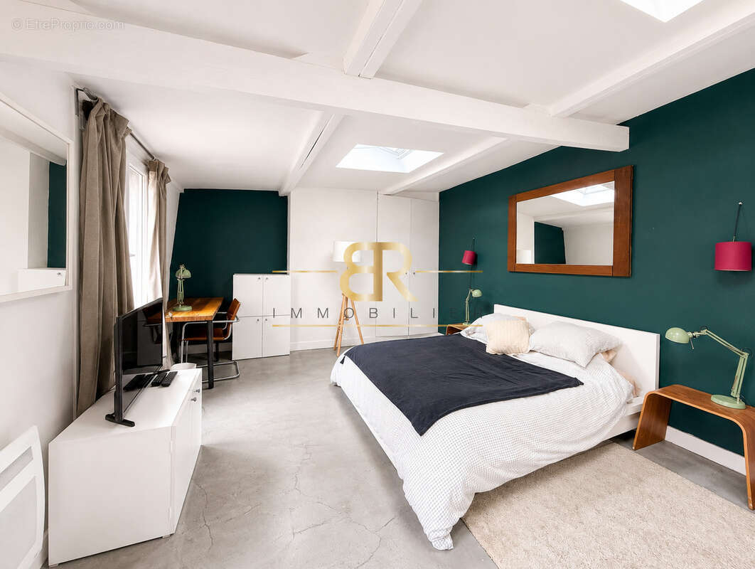 Appartement à PARIS-3E