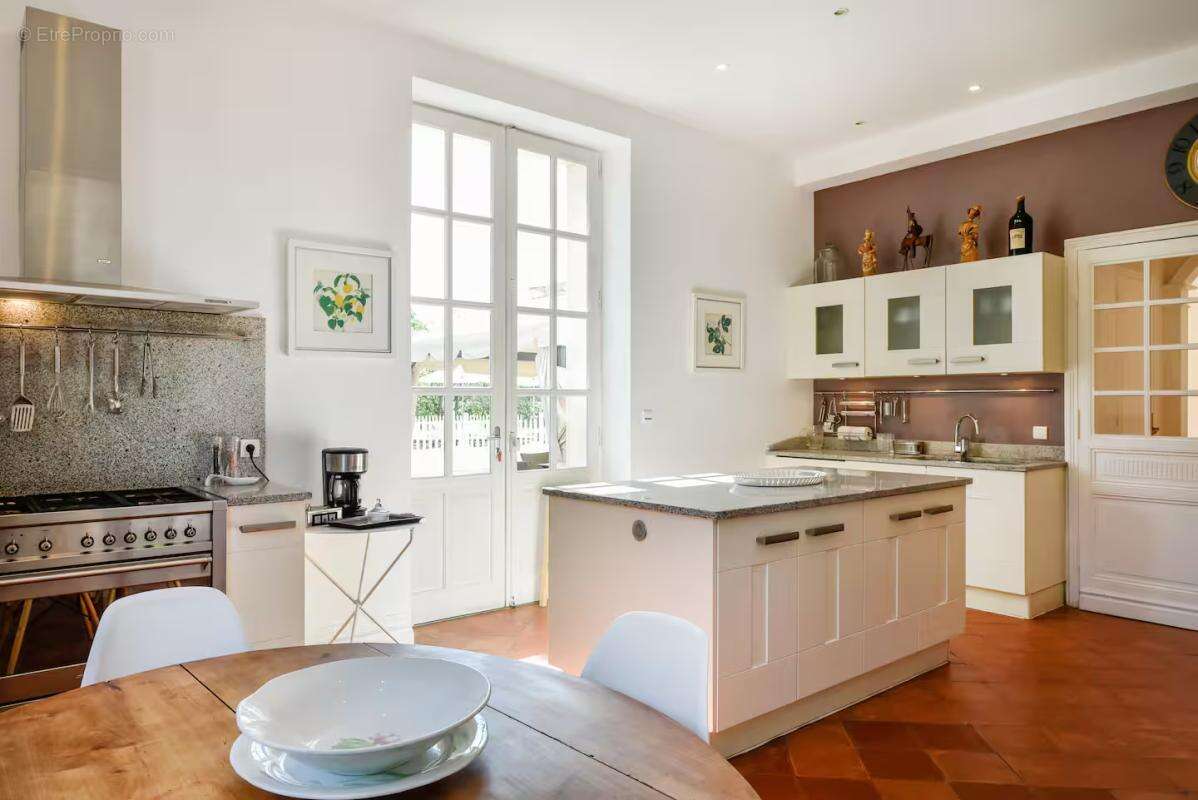 Maison à LATRESNE