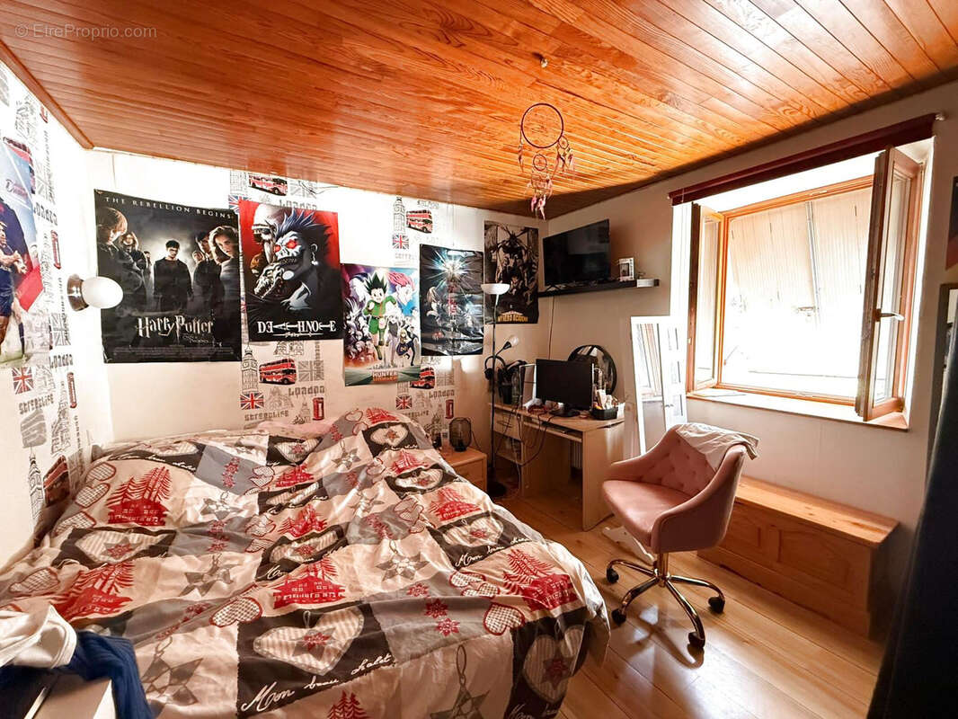 Maison à HYEVRE-MAGNY