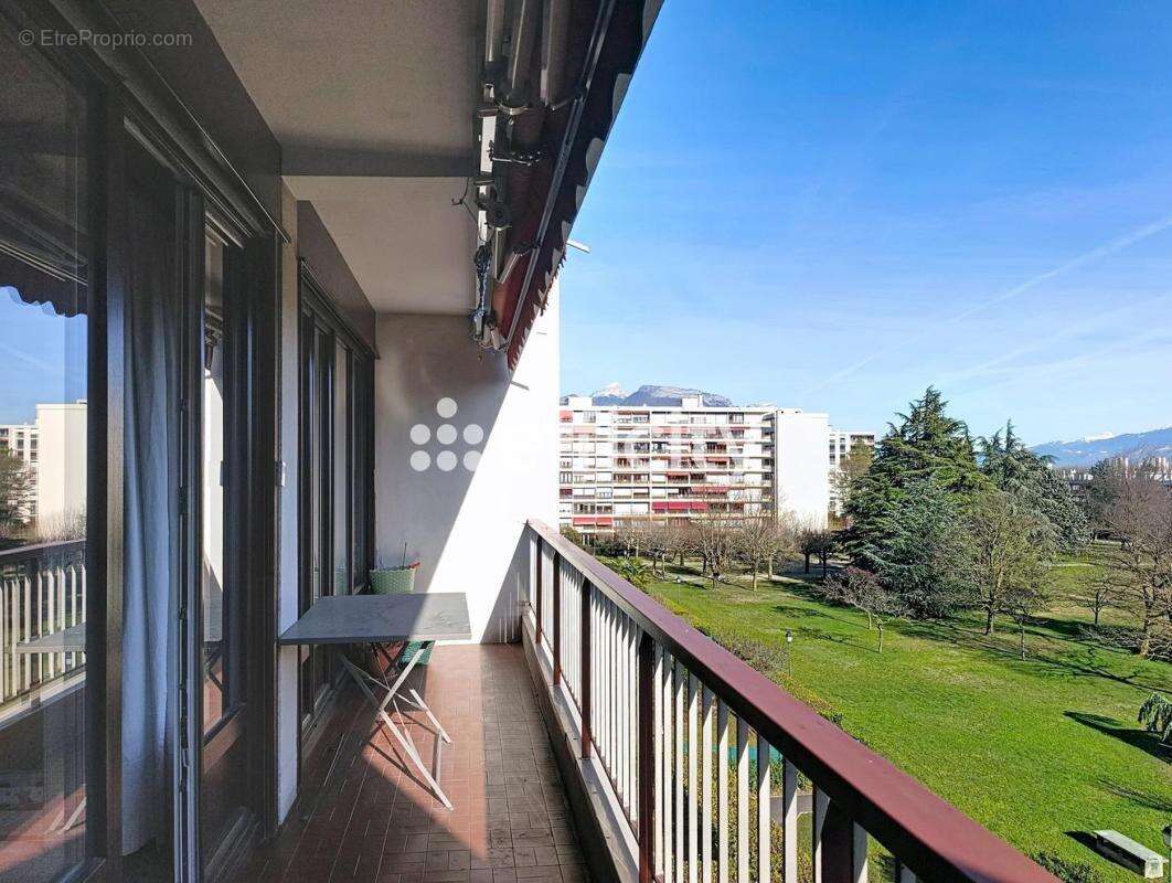 Appartement à ECHIROLLES