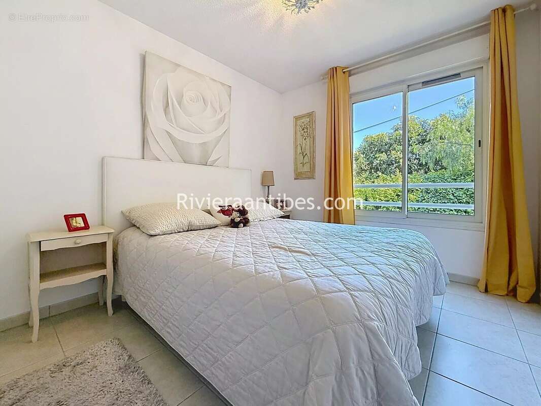 Antibes centre. appartement d'exception 4 pièces. - photo 10