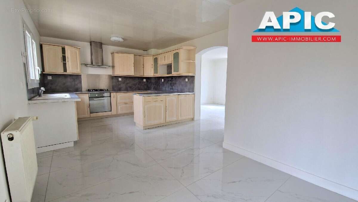 Maison à SAINT-BRICE-SOUS-FORET