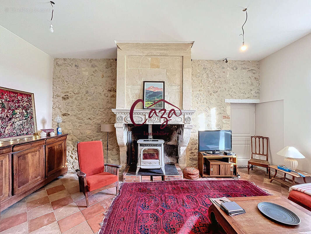 Maison à CAMBLANES-ET-MEYNAC