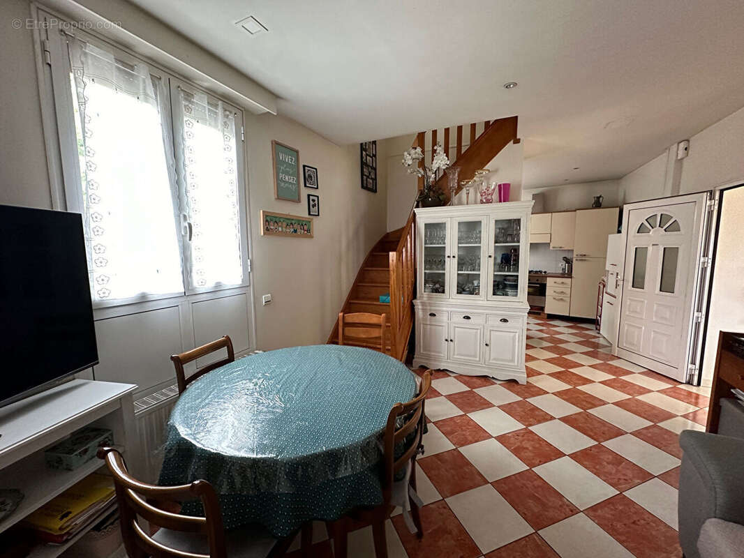 Maison à CHAMPIGNY-SUR-MARNE