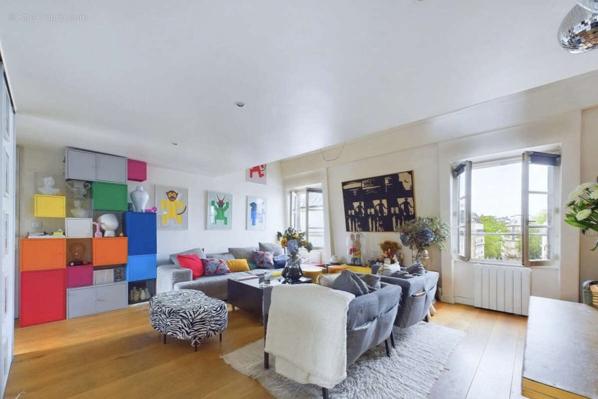 Appartement à PARIS-11E