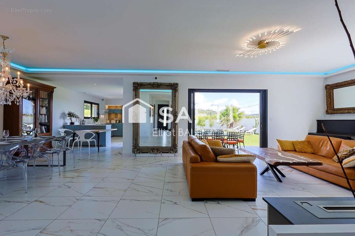 Photo 5 - Maison à COGOLIN