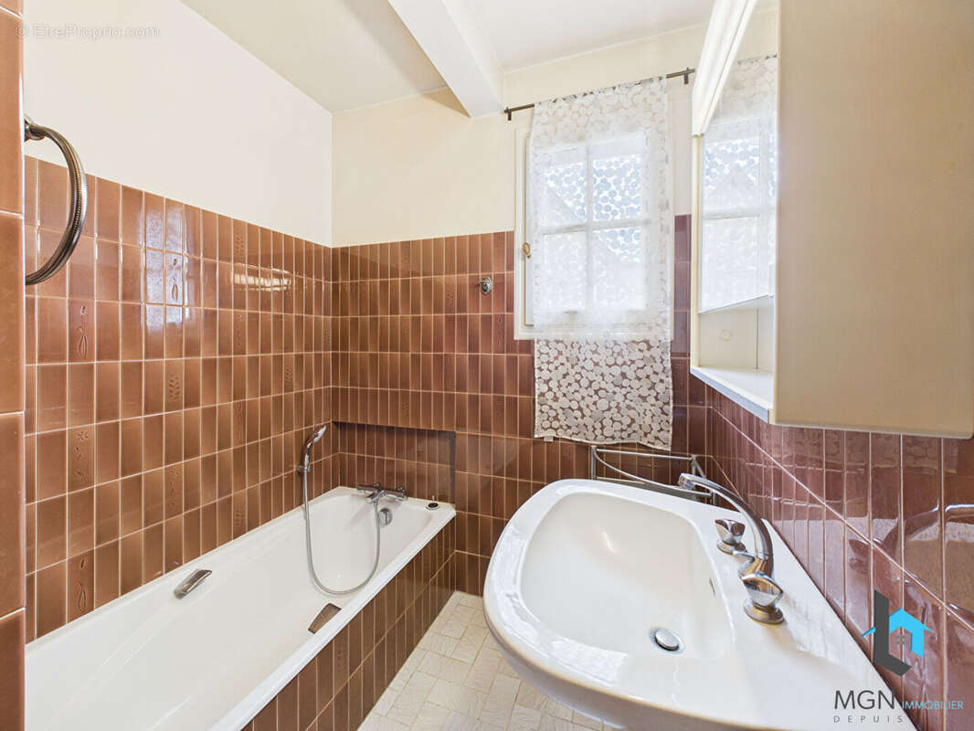 Maison 4 chambres - proche Nogent le Roi - photo 13