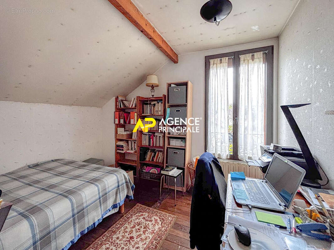 Maison à SARTROUVILLE