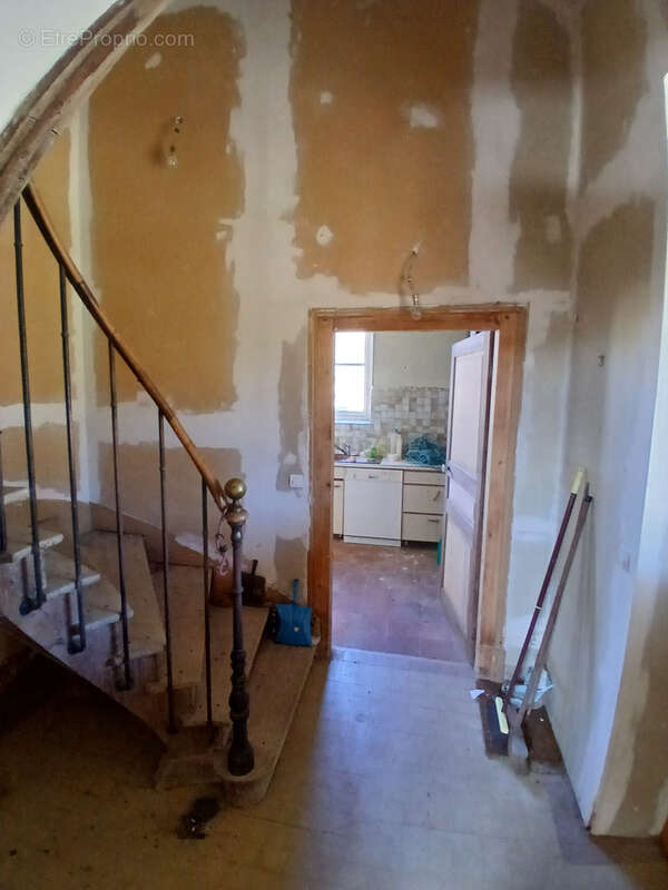 Maison à SAINT-LEGER-DE-FOUGERET