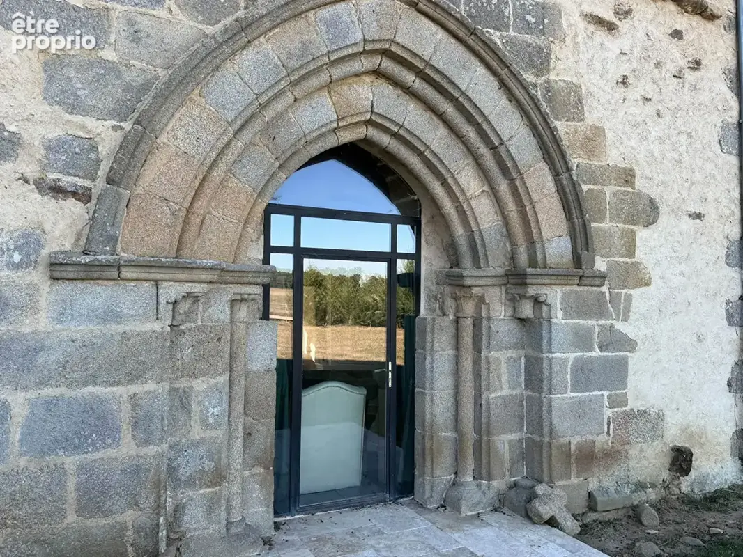 HAUTE-VIENNE ? Superbe chapelle du XIIe siècle entièrement rénovée et aménagée - photo 18