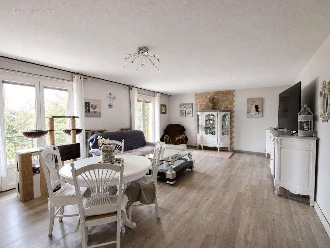 Maison de 4 pièces de 117 m² à Aillant-sur-Milleron - photo 3