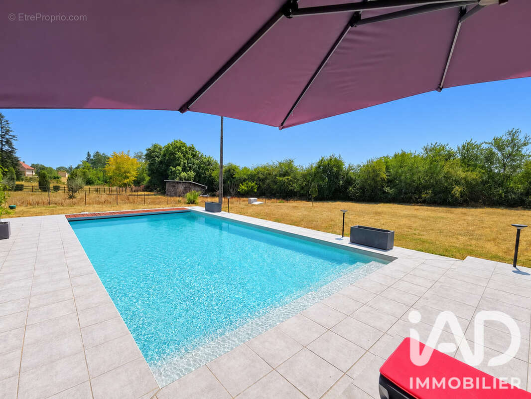 Maison 125 m² à Figeac  - photo 3