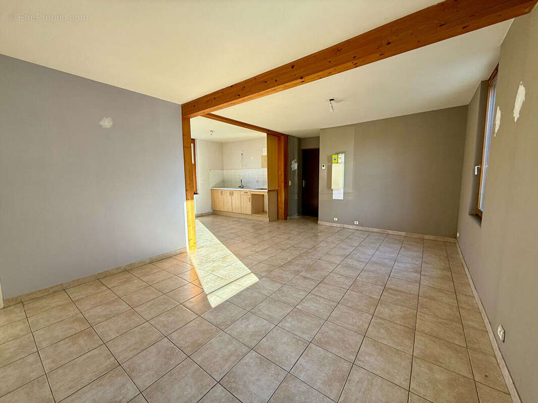 Appartement à THORENS-GLIERES