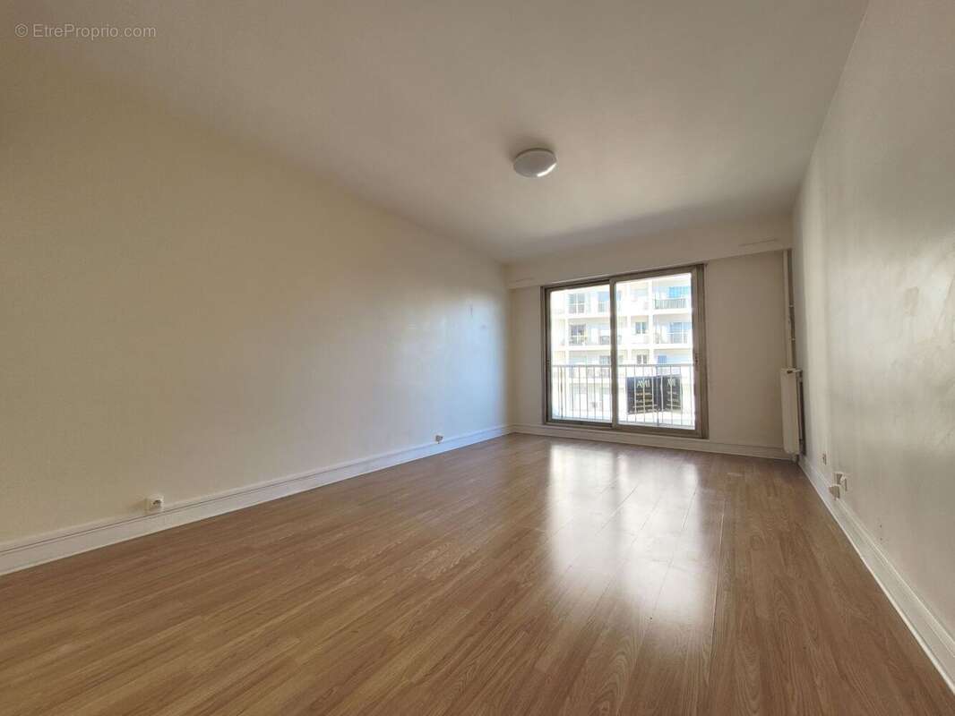 Appartement 28 m² à Paris-14e  - photo 2
