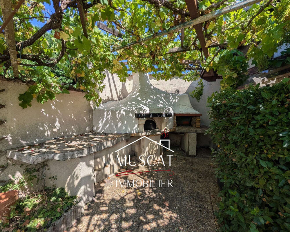 Maison à BONNEFAMILLE